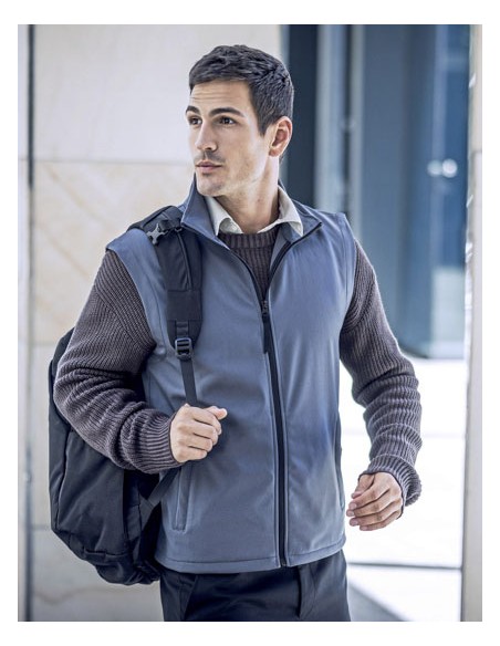 REG-TRA820-Classic Softshell Bodywarmer 2